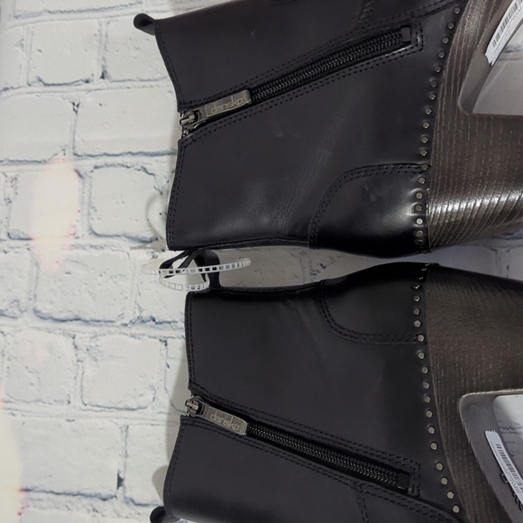 NWT Dansko Shayna  Black Stylish Bootie for Women  Size EU 40 , US 9/9.5 - Picture 6 of 8